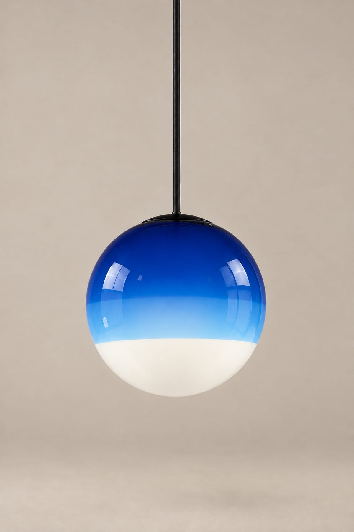 LampeHub Dégradé bleu / D 20cm / Lumière tricolore Suspension Bauhaus Boule Verre Dégradé – 15 ou 20 cm