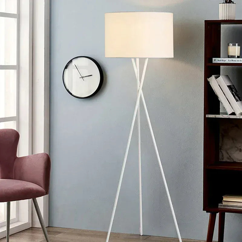 LampeHub European Led Wrought Iron Standing Lamp For Library Living Room Bedroom Bedside Study Sofa Edge Decor Home Fabric Floor Lighting