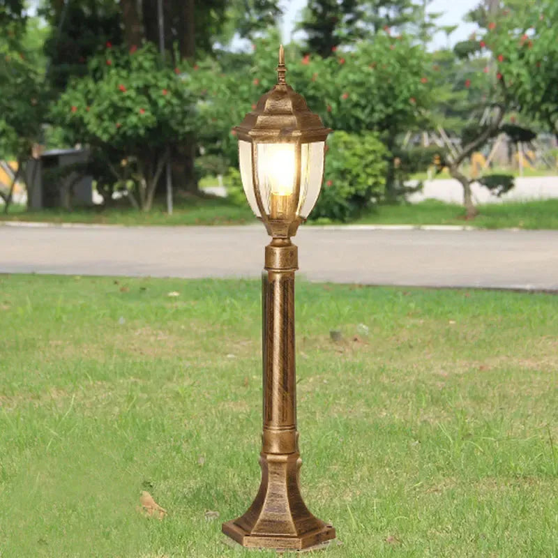 LampeHub European Outdoor Waterproof Lawn Garden Villa Street Landscape Lawn Lamp