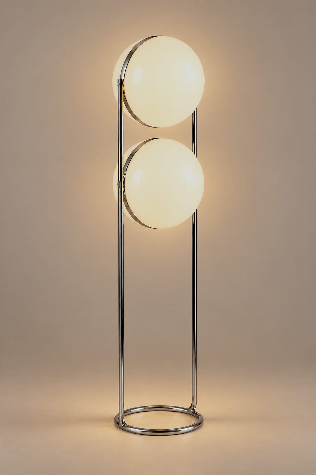 LampeHub Lampadaire Lampadaire Bauhaus Globes Opalins – Structure Chromée