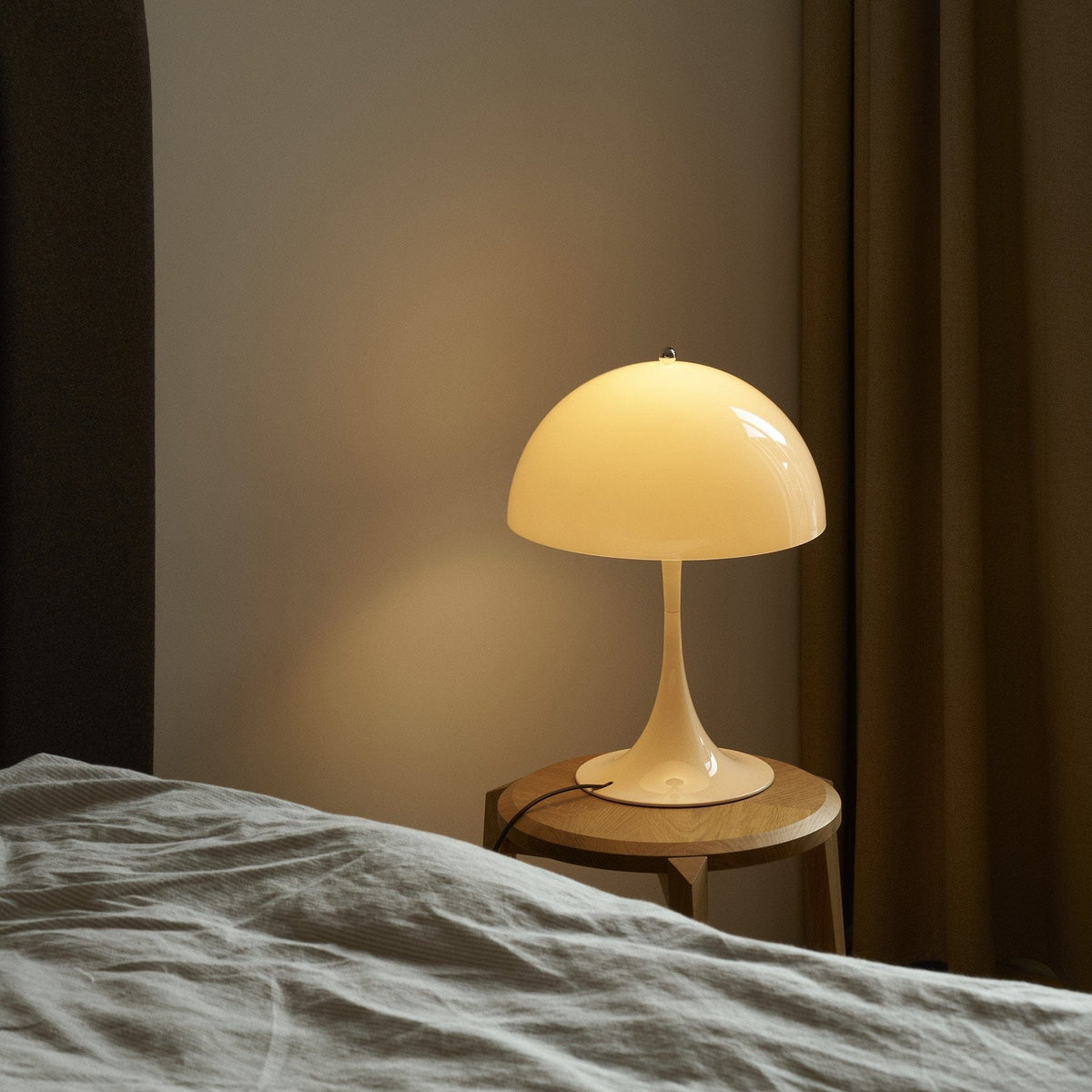 LampeHub Lampe de chevet style Panthella Blanc