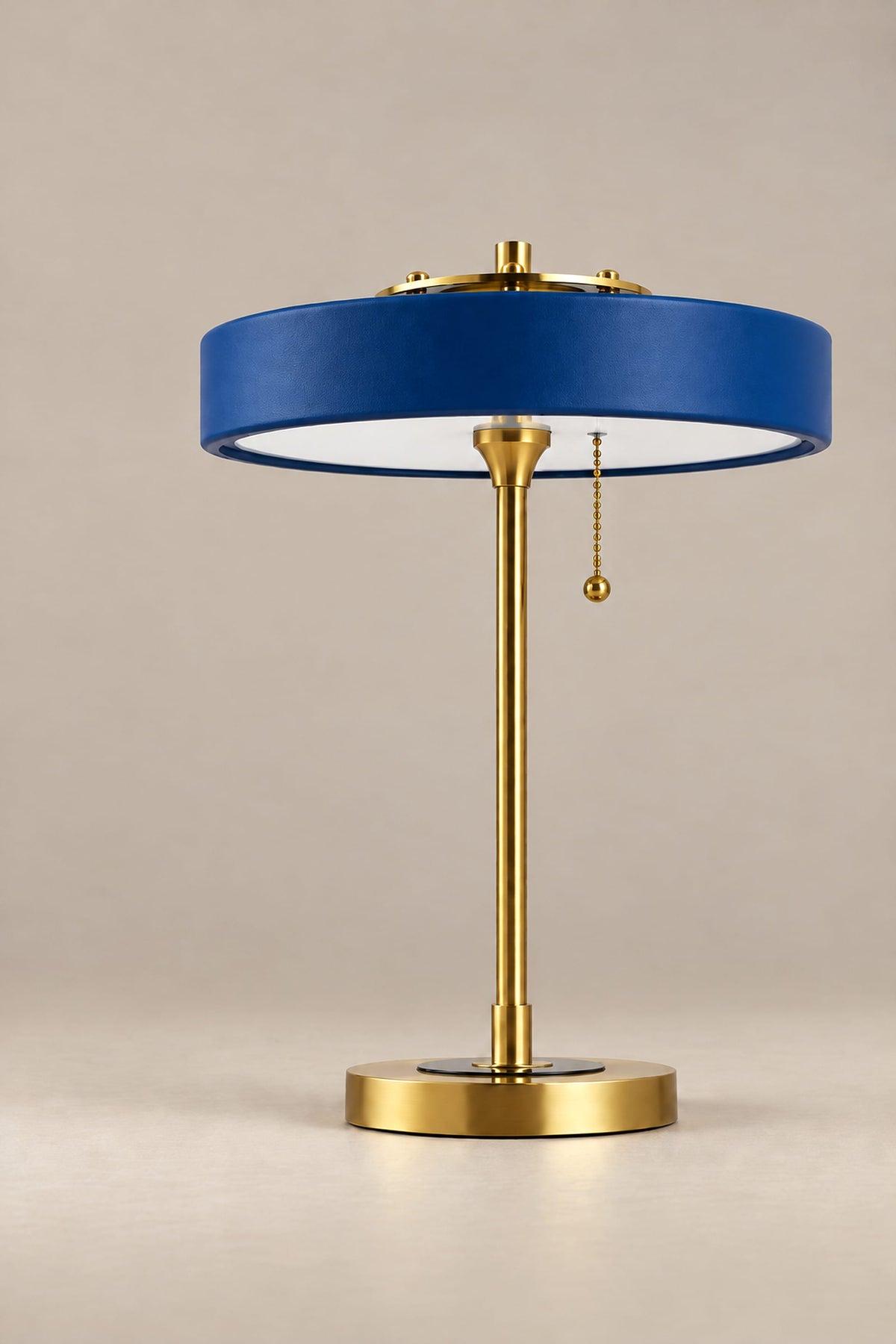 LampeHub Lampe de Table Bauhaus Disque Bleu – Pied Laiton
