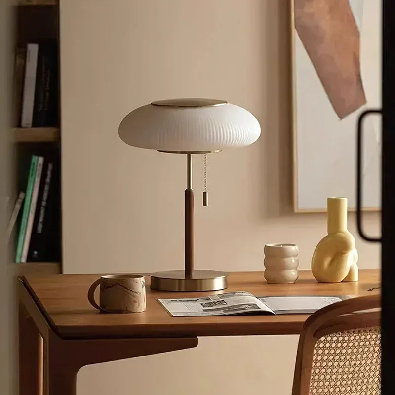 LampeHub Retro Desk Lamp LED White Glass Table Light Nordic Lighting Fixture Bedroom Living Room Bedside Study Homestay Luxury Decor