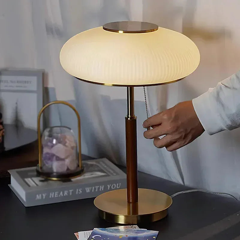 LampeHub Retro Desk Lamp LED White Glass Table Light Nordic Lighting Fixture Bedroom Living Room Bedside Study Homestay Luxury Decor
