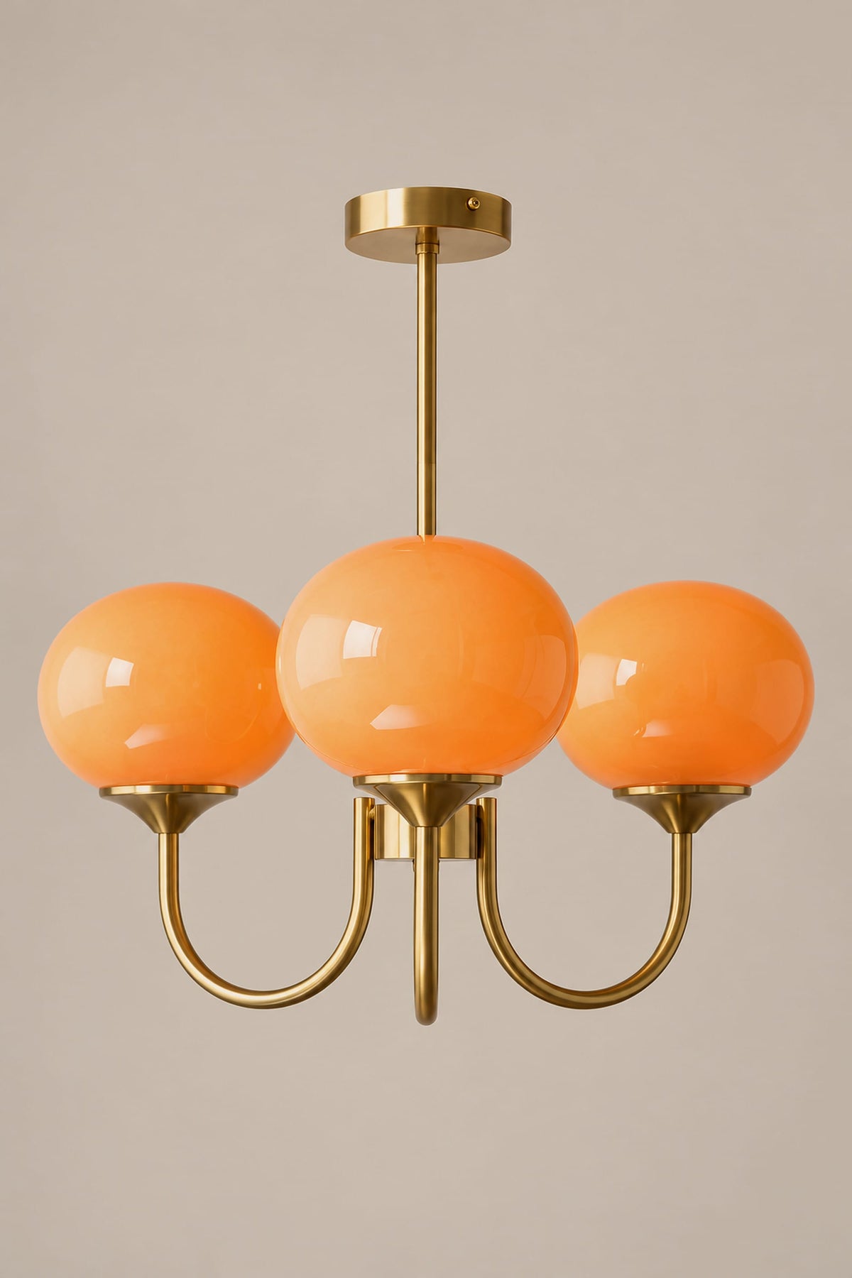 LampeHub Suspension Lustre 3 bras – doré – orange / Blanc chaud Lustre Bauhaus Globes Rose – Bras Dorés