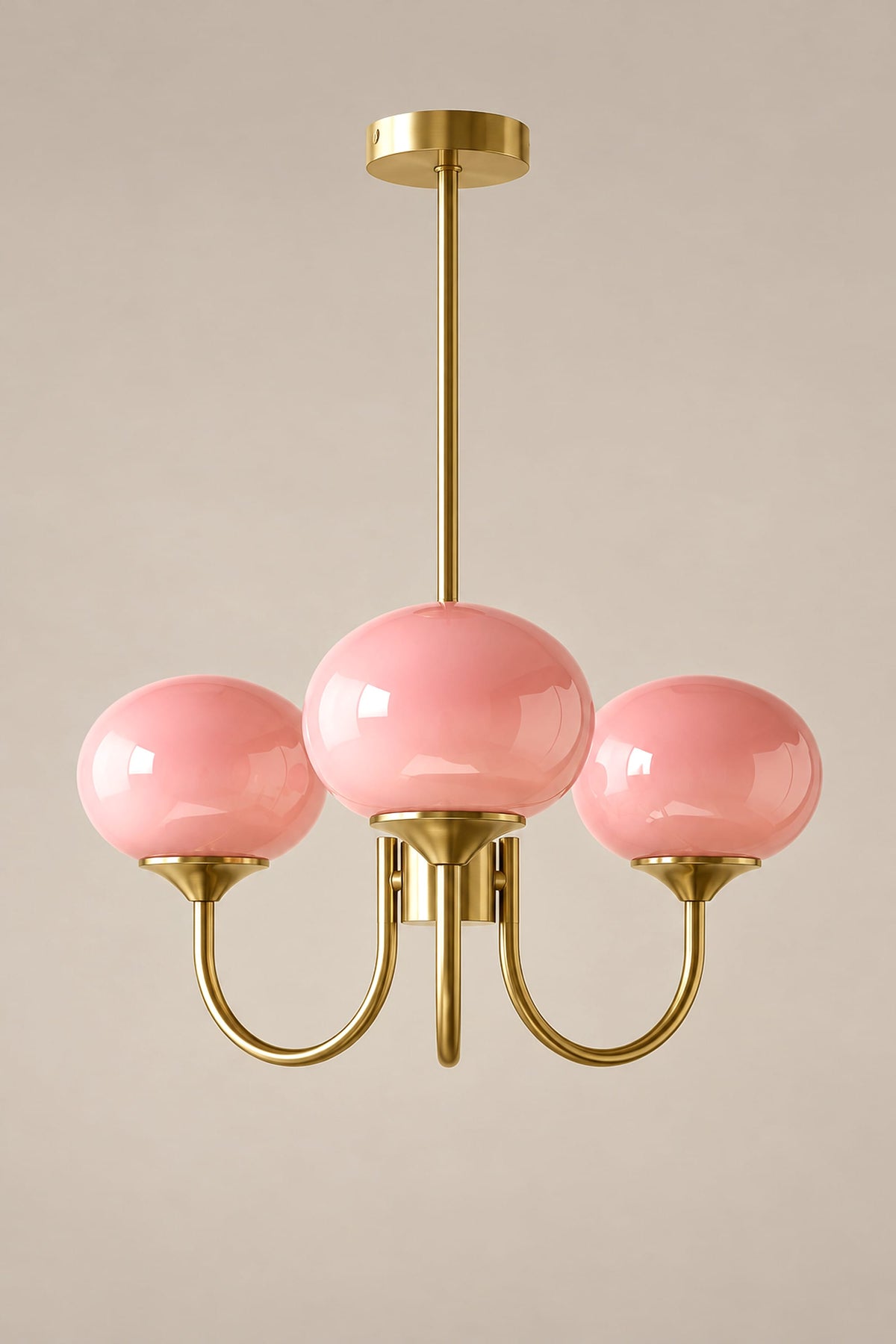 LampeHub Suspension Lustre 3 bras – doré – rose / Blanc chaud Lustre Bauhaus Globes Rose – Bras Dorés