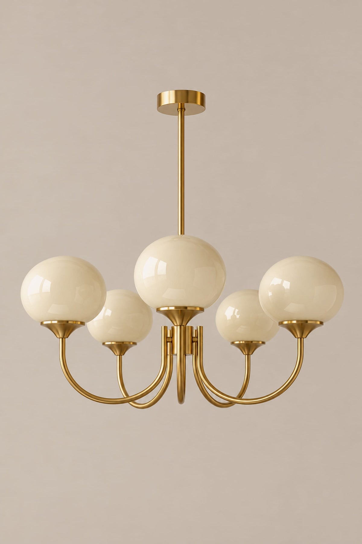 LampeHub Suspension Lustre 5 bras – doré – crème / Blanc chaud Lustre Bauhaus Globes Rose – Bras Dorés